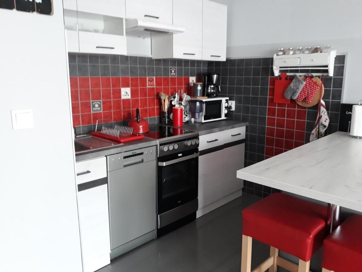 Przytulny Apartamencik Darlowko Esterno foto